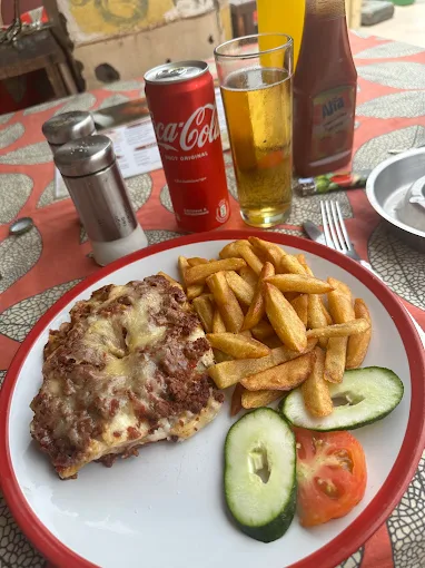 So bar & restaurant