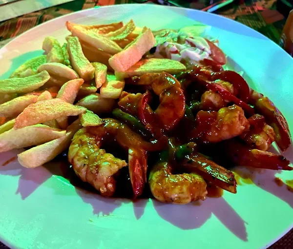 So bar & restaurant