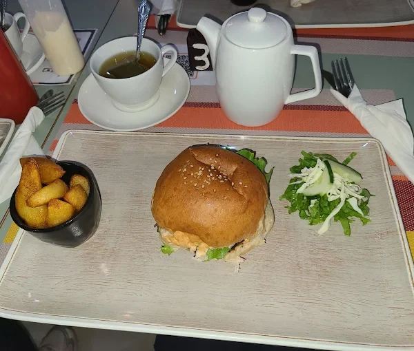 Kafe Zola