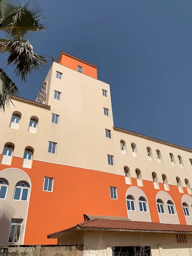 American International University West Africa (AIUWA)