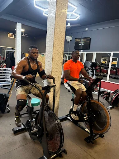 IRON ADDICTS VIP GYM