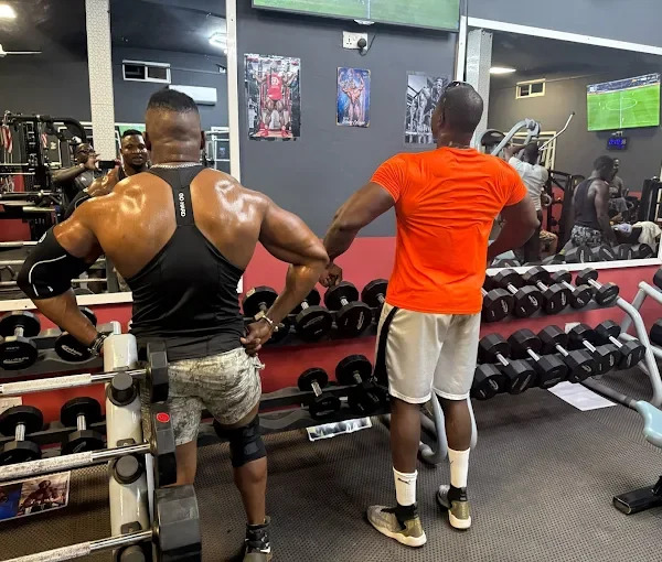 IRON ADDICTS VIP GYM