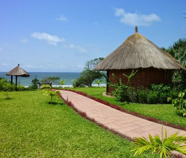 Leo's Beach Hotel & Restaurant