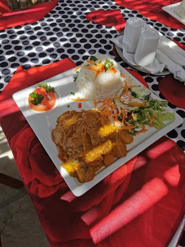 John Raymond'S Beach Bar And Restaurant