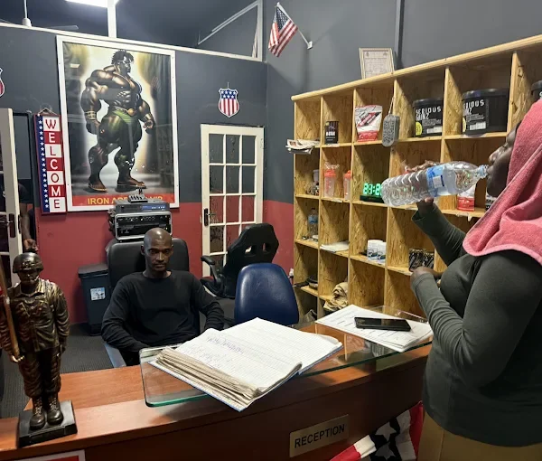 IRON ADDICTS VIP GYM