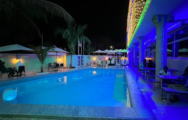Woodpecker Resort