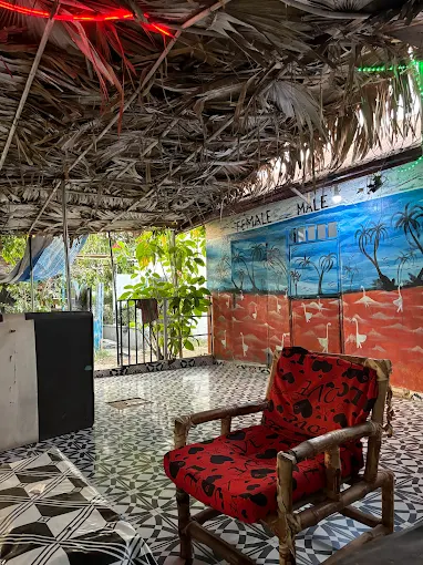 Roots Bar