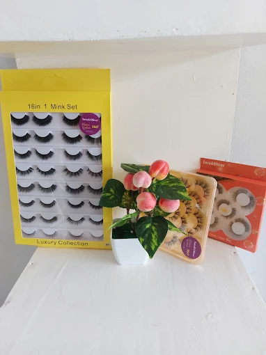 Duchess Garden Salon