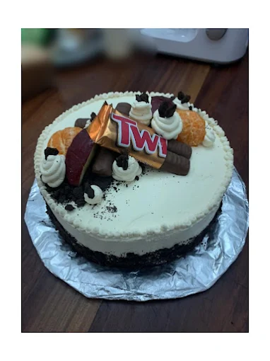 TRAYZ Cakes & Catering Services