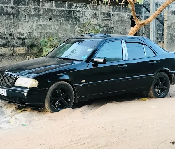 Ben’s Taxi Gambia