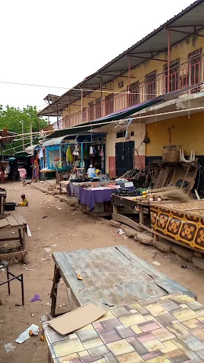 Bansang Market