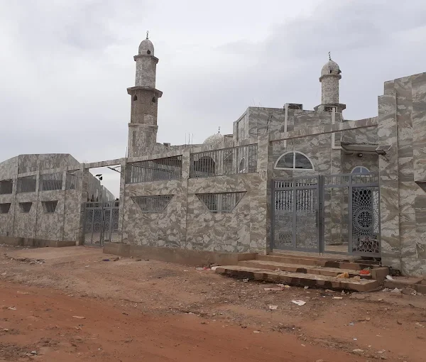 Basse Santa Su Central Mosque