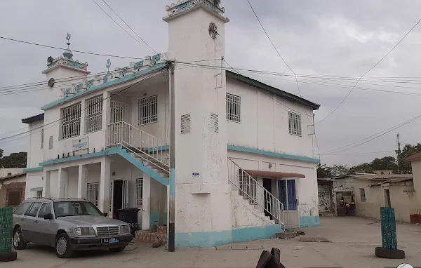 Masjid Ali Ibn Abi Taleb