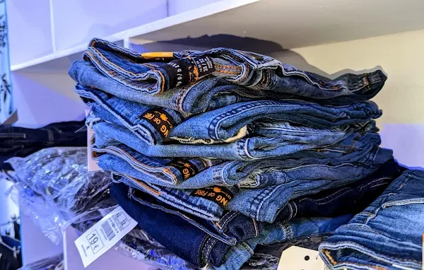 AD FASHION HUB